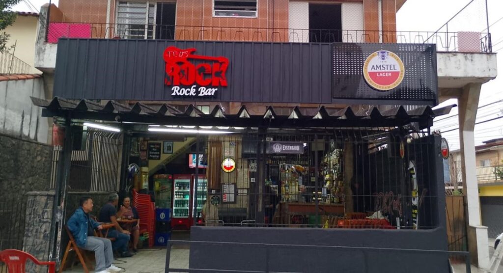 FACHADA TED'S